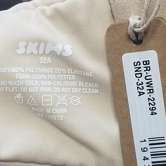 Skims Fits Everybody Tshirt Demi Bra Sand Tan 32A NWT - Picture 5 of 5